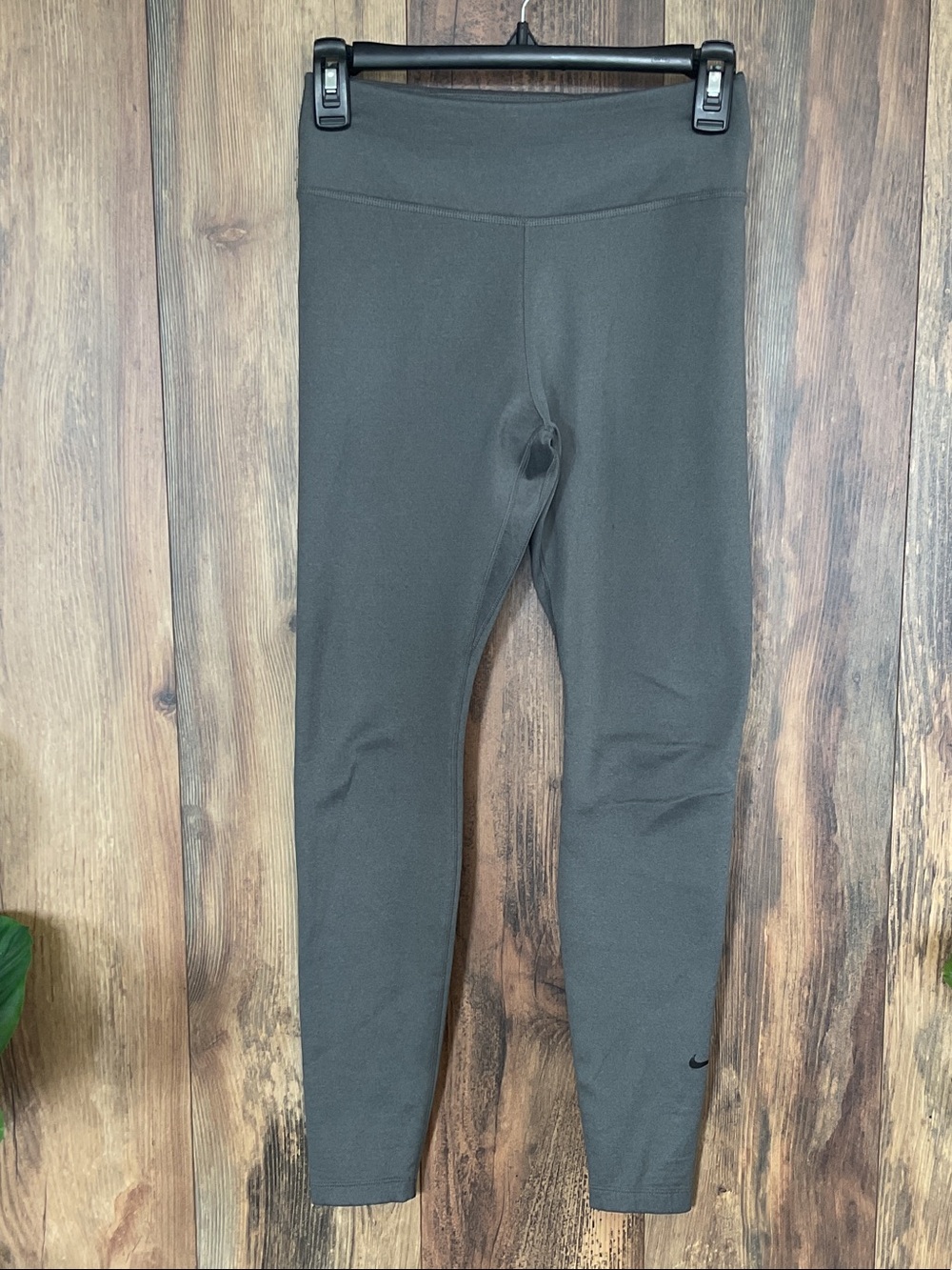 Nike Therma Fit One Mid Rise Leggings S 322B